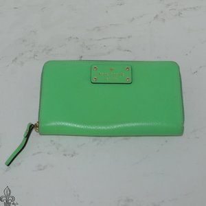 💚Kate Spade green wallet💚